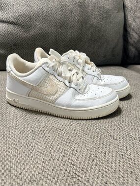 Nike Air Force One Flower Swooch White